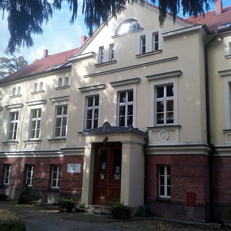 Stado Ogierow Sierakow Hotell Sierakow  Eksteriør bilde
